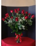 18 Long Stem Roses in Beautiful Vase